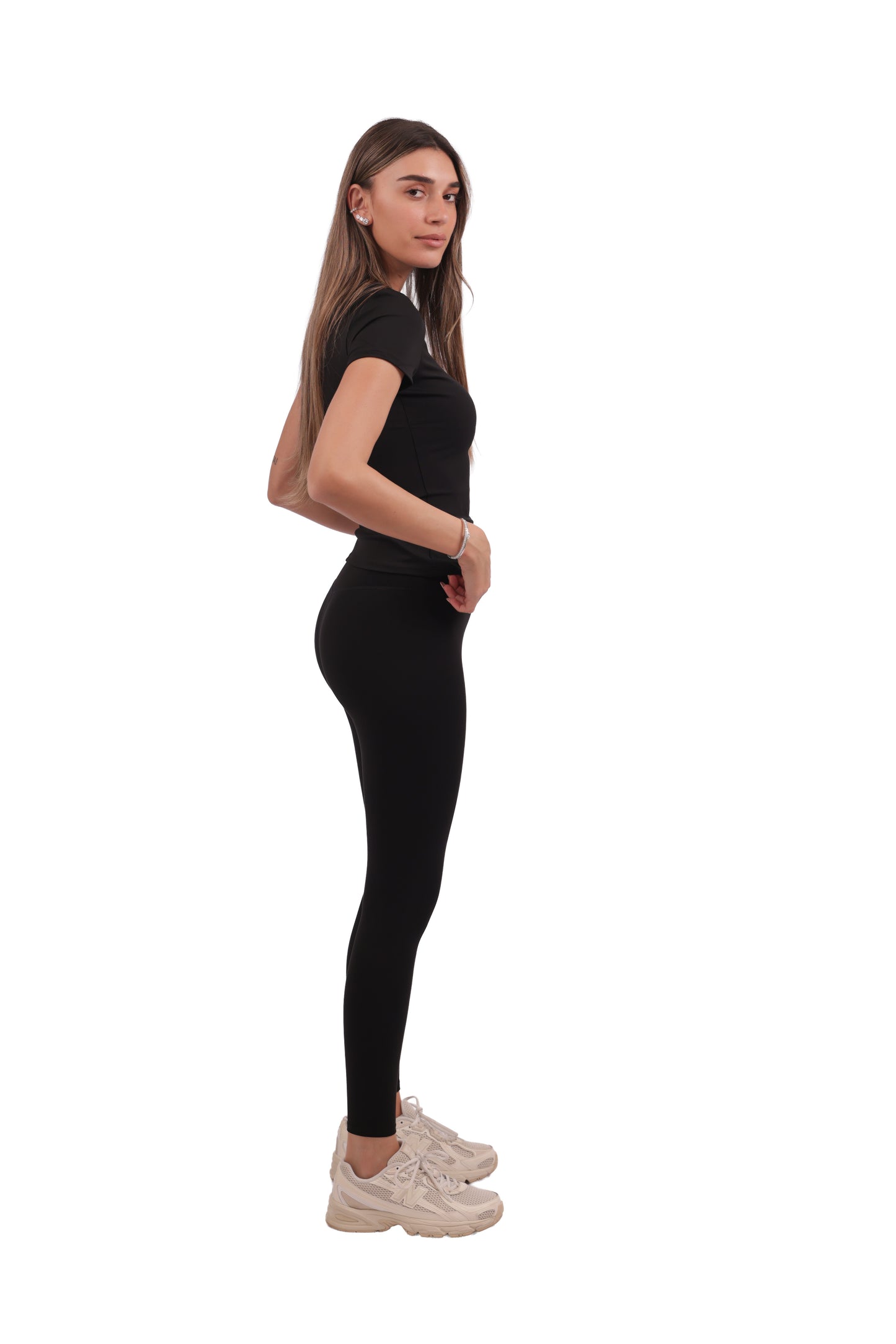 חולצת טי עם צווארון עגול, שרוולים קצרים + טייץ ללא תפר קדמי